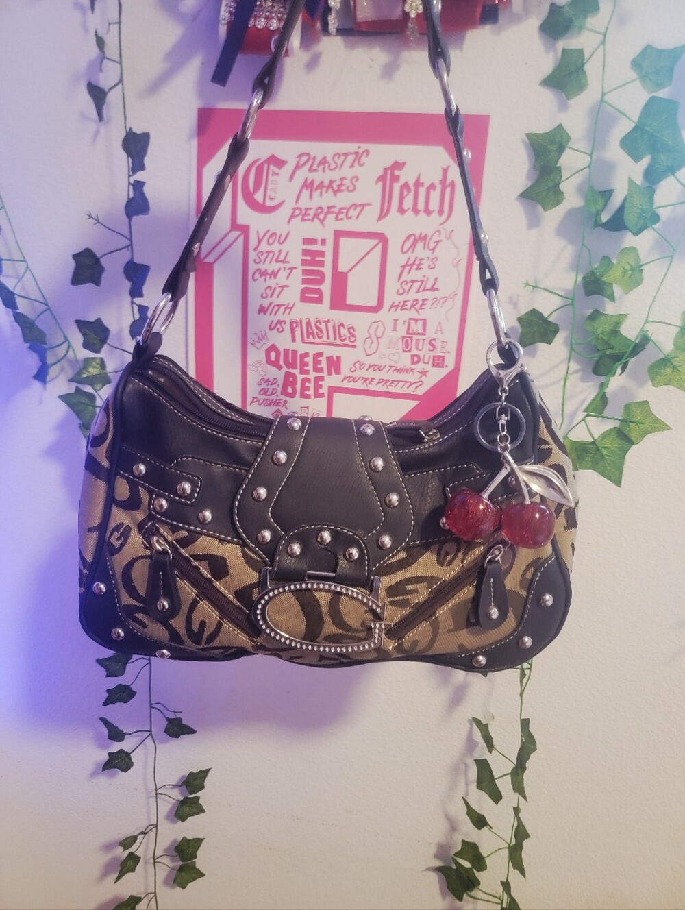 Y2k 2000s Monogram Studded G Guess Shoulder Bag Mint Condition